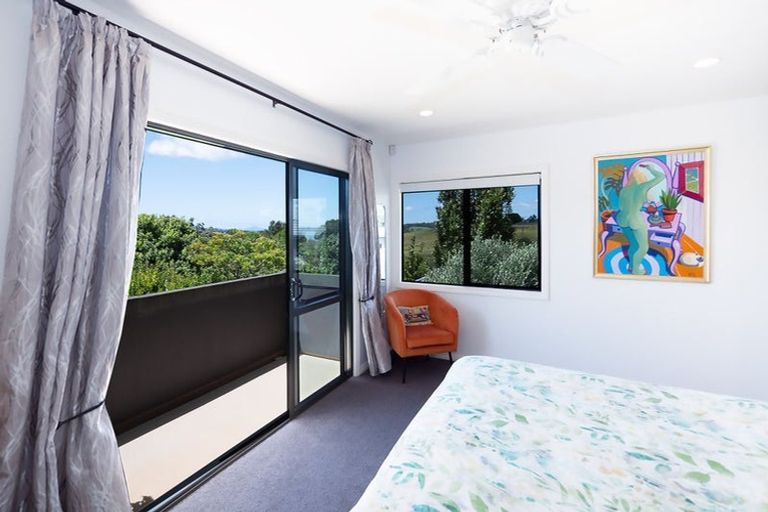 Photo of property in 28 Skudders Beach Road, Kerikeri, 0294