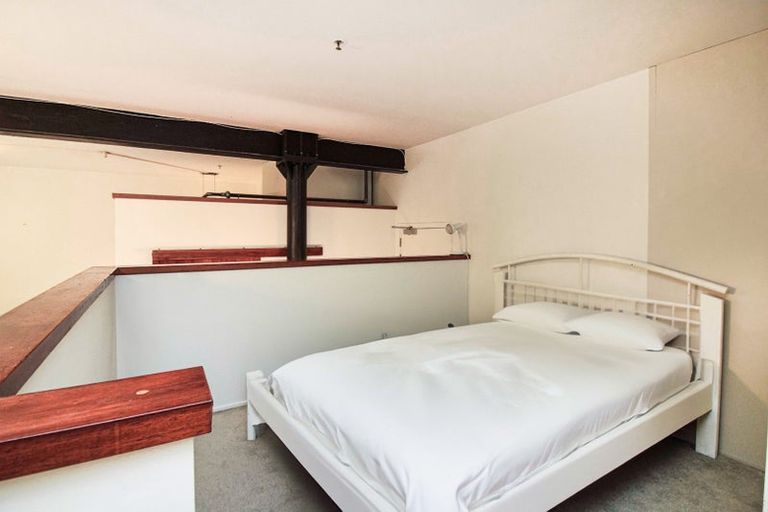 Photo of property in Hannahs Warehouse Apartments, 21/13 Leeds Street, Te Aro, Wellington, 6011