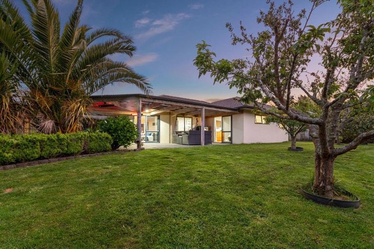 Photo of property in 6 Caulfield Place, Pukehangi, Rotorua, 3015