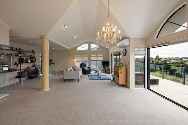 Photo of property in 96a Beerescourt Road, Beerescourt, Hamilton, 3200