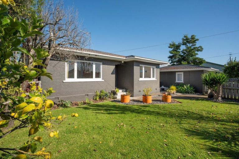 Photo of property in 60 Pemberton Crescent, Greerton, Tauranga, 3112