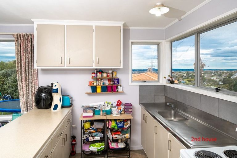 Photo of property in 27 Cherry Tree Place, Massey, Auckland, 0614