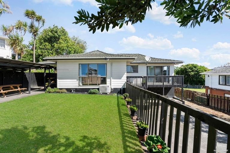 Photo of property in 4 Wesleydale Place, Papakura, 2110