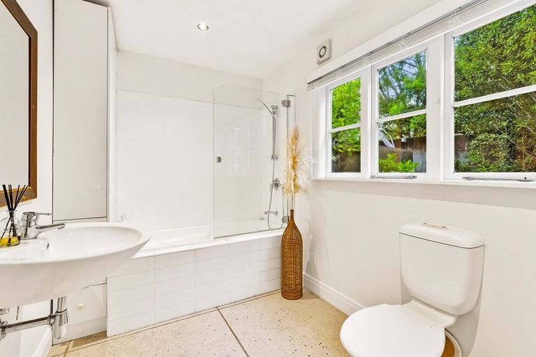 Photo of property in 44b John Brian Drive, Redvale, Albany, 0794