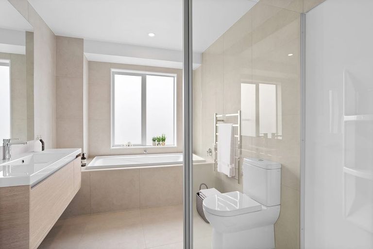 Photo of property in 24 Kuku Avenue, Red Beach, 0932