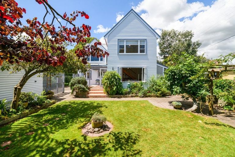 Photo of property in 518 Ruahine Street, Hokowhitu, Palmerston North, 4410