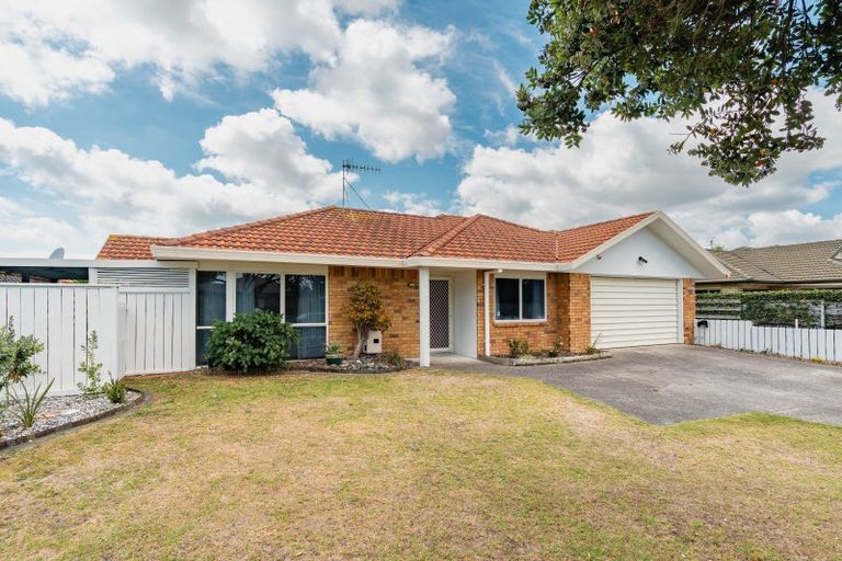 Photo of property in 88 Pacific View Road, Papamoa Beach, Papamoa, 3118