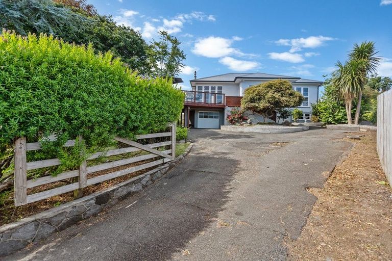 Photo of property in 174 Seaview Road, Westown, New Plymouth, 4310