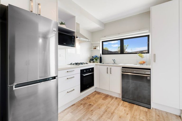 Photo of property in 95 Battalion Drive, Papakura, 2110