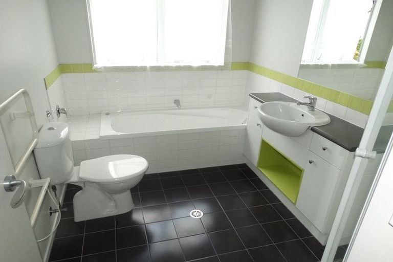 Photo of property in 10 Asics Drive, Favona, Auckland, 2024