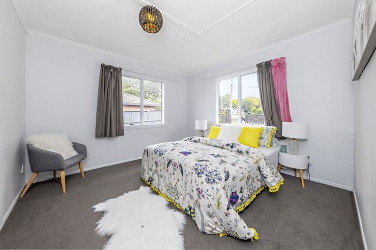 Photo of property in 18 Kayes Road, Pukekohe, 2120