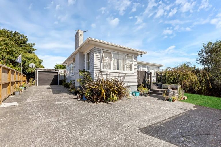 Photo of property in 22 Rosehill Drive, Rosehill, Papakura, 2113