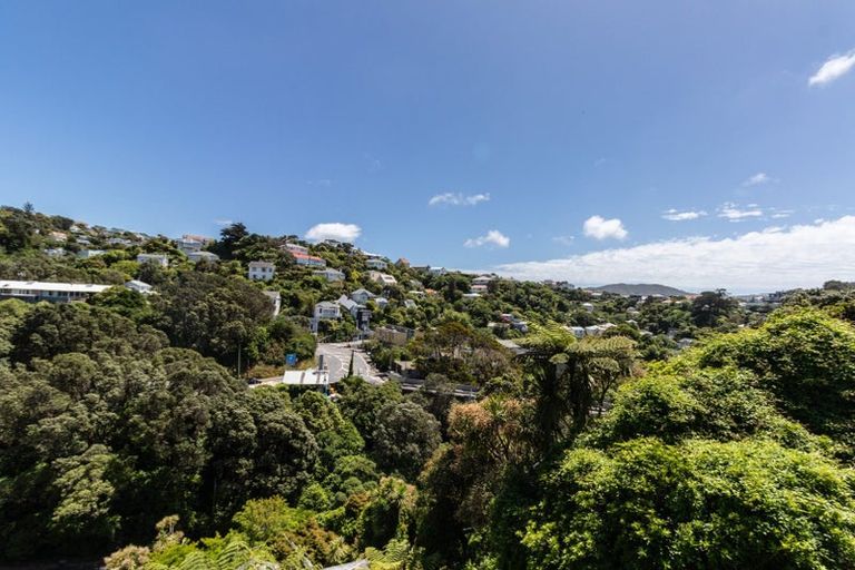 Photo of property in 44a Fairview Crescent, Kelburn, Wellington, 6012