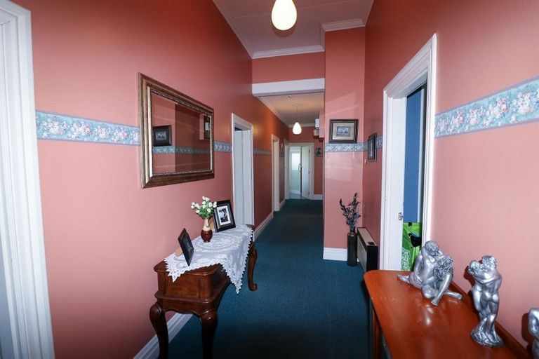 Photo of property in 10 Grant Street, Dannevirke, 4930