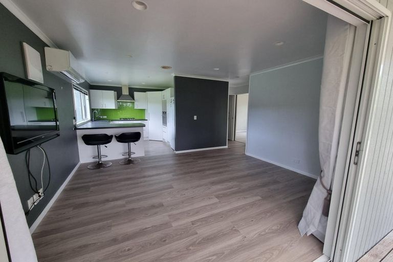 Photo of property in 21 Mcnaughten Road, Karioitahi, Waiuku, 2683