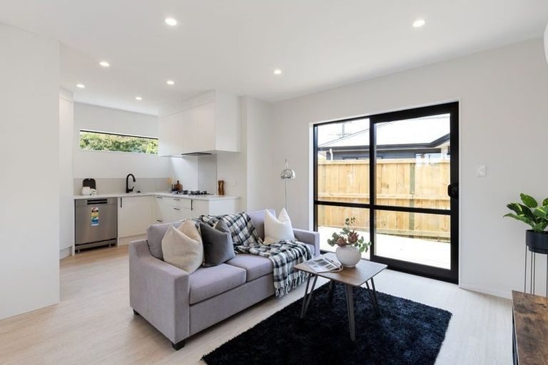 Photo of property in 2/41 Forsyth Street, Saint Andrews, Hamilton, 3200