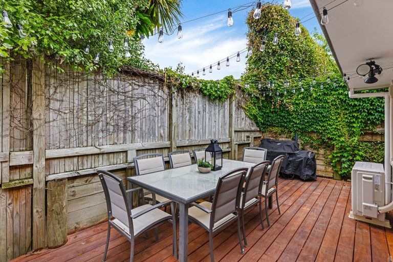 Photo of property in 2/34 Howe Street, Howick, Auckland, 2014