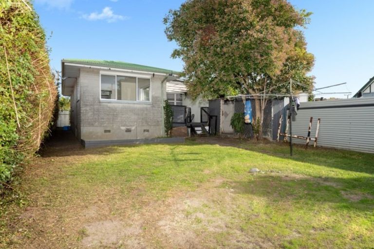 Photo of property in 33b Ngatai Road, Otumoetai, Tauranga, 3110