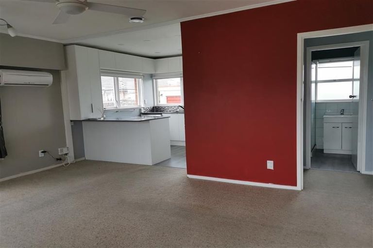Photo of property in 1/30 Dale Crescent, Pakuranga, Auckland, 2010