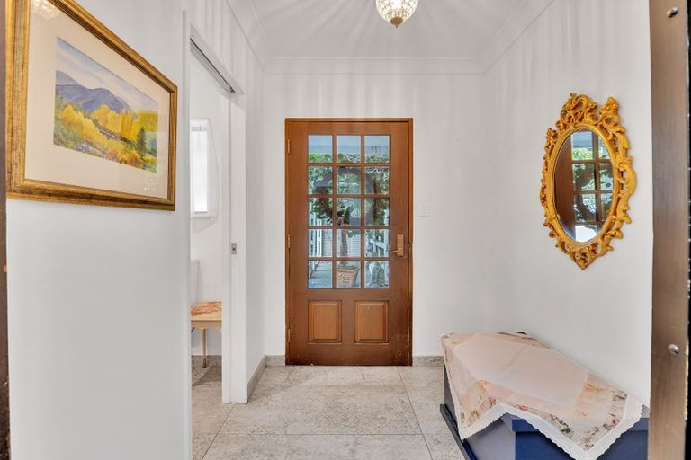 Photo of property in 237 High Street, Oxford, 7430