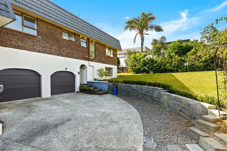 Photo of property in 2/160 Stapleford Crescent, Browns Bay, Auckland, 0630