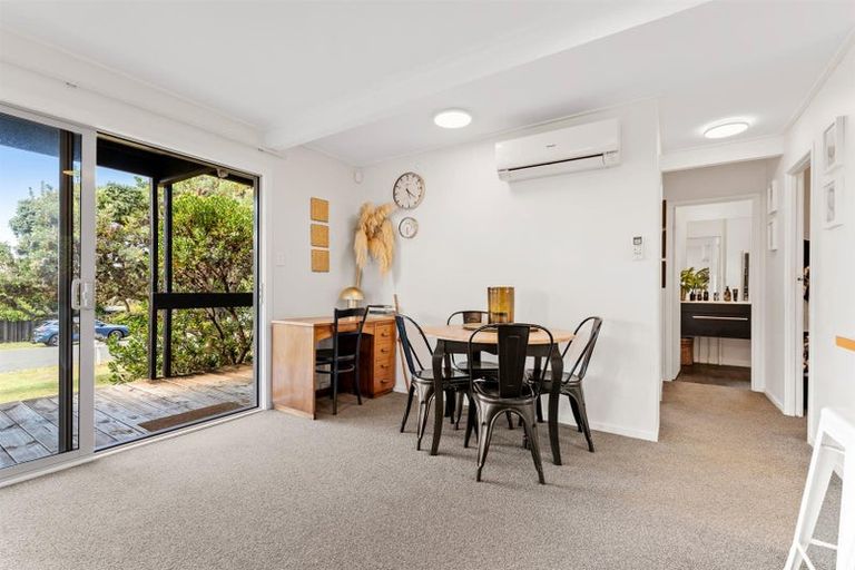 Photo of property in 6 Jane Gifford Place, Omaha, 0986