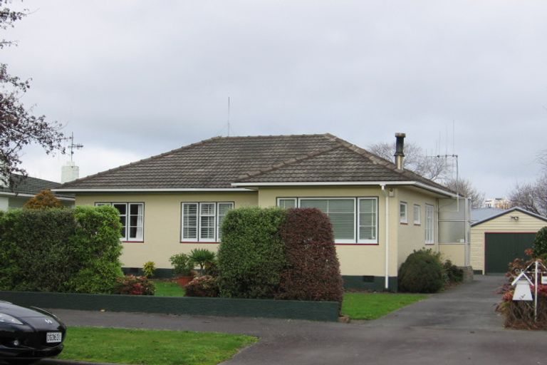 Photo of property in 19 Havill Street, Takaro, Palmerston North, 4410