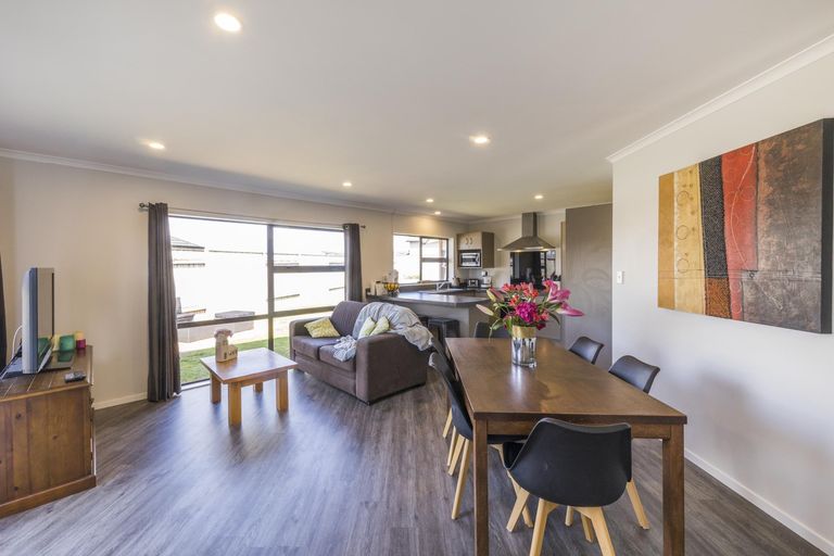 Photo of property in 62 Branigan Parade, Kelvin Grove, Palmerston North, 4414