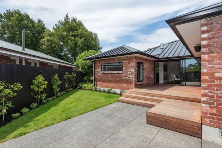 Photo of property in 9 Willowbrook Place, Fendalton, Christchurch, 8052