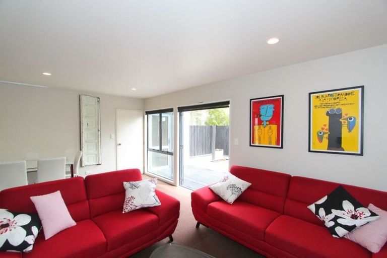 Photo of property in 2/56 London Street, Richmond, Christchurch, 8013