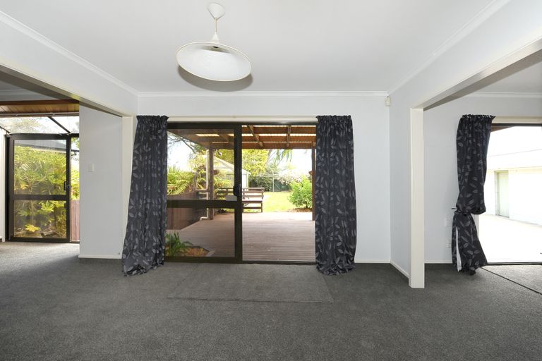 Photo of property in 100 Ascot Avenue, North New Brighton, Christchurch, 8083