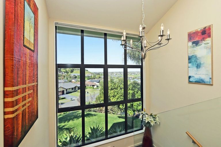 Photo of property in 102 Kent Terrace, Taradale, Napier, 4112