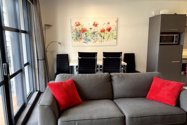 Photo of property in Atrium Towers, 6a/154 The Terrace, Wellington Central, Wellington, 6011