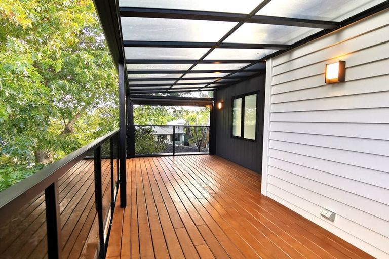 Photo of property in 57e Hogans Road, Glenfield, Auckland, 0629