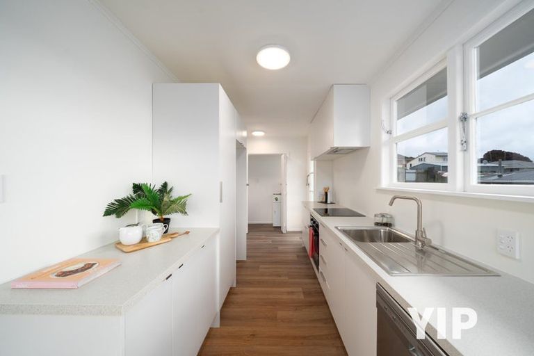 Photo of property in 133 Driver Crescent, Cannons Creek, Porirua, 5024