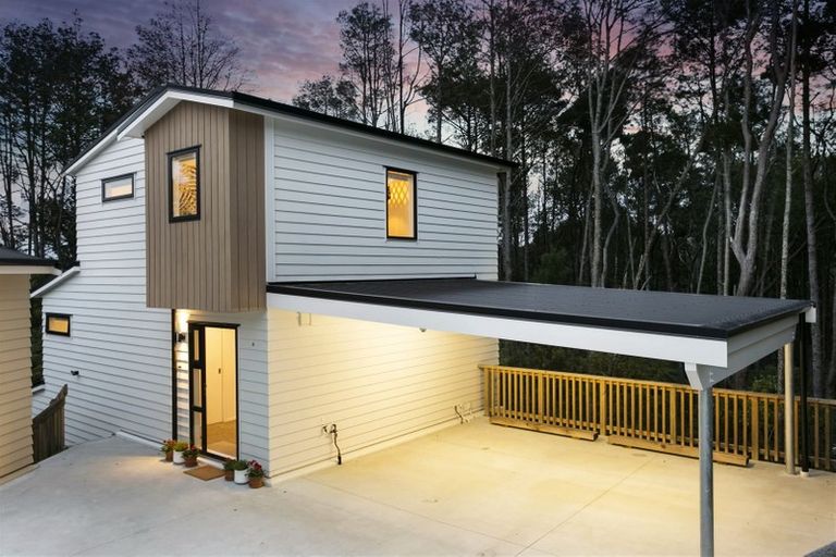 Photo of property in 4/15d Verran Road, Birkenhead, Auckland, 0626