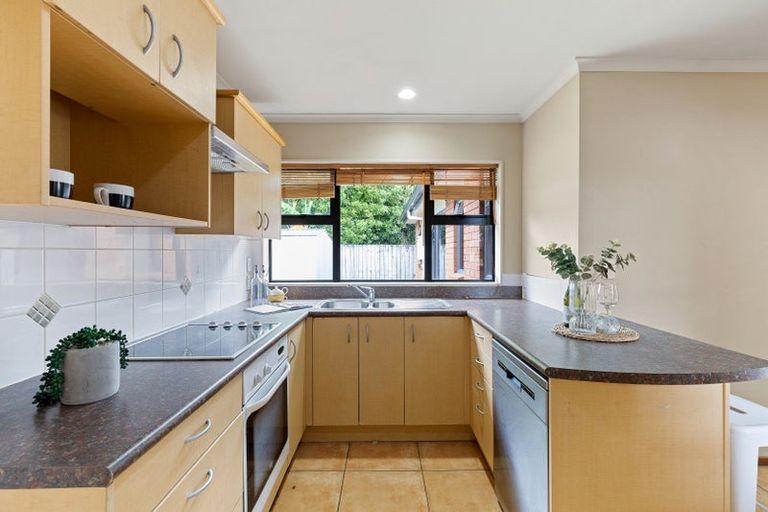 Photo of property in 50 Nielsen Gardens, Rototuna, Hamilton, 3210