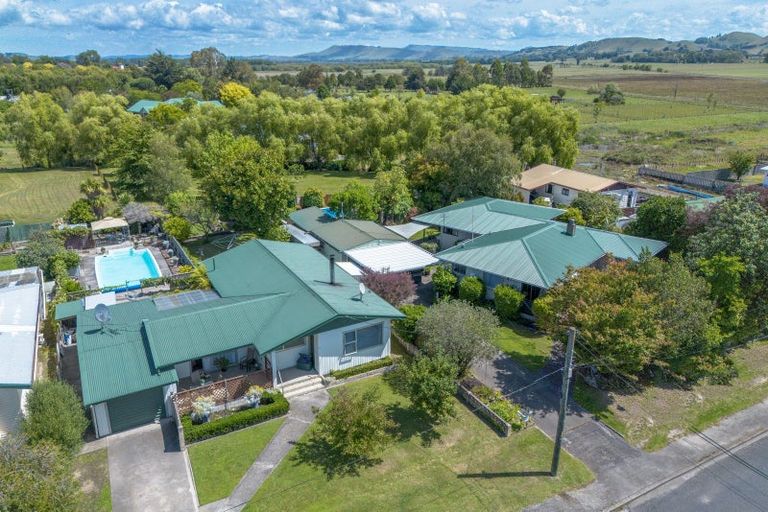 Photo of property in 19 Woburn Street, Waipukurau, 4200