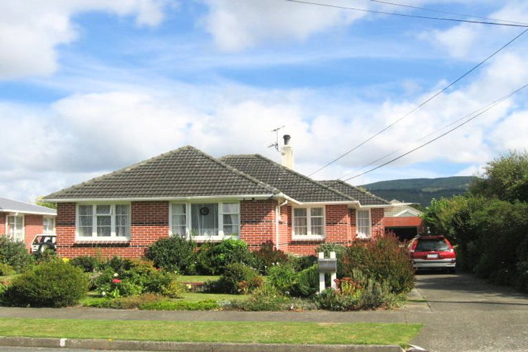 Photo of property in 10 Kelly Grove, Elderslea, Upper Hutt, 5018