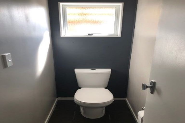 Photo of property in 1 Moa Place, Onerahi, Whangarei, 0110