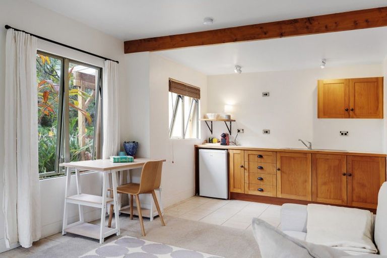 Photo of property in 424 Kerikeri Road, Kerikeri, 0230