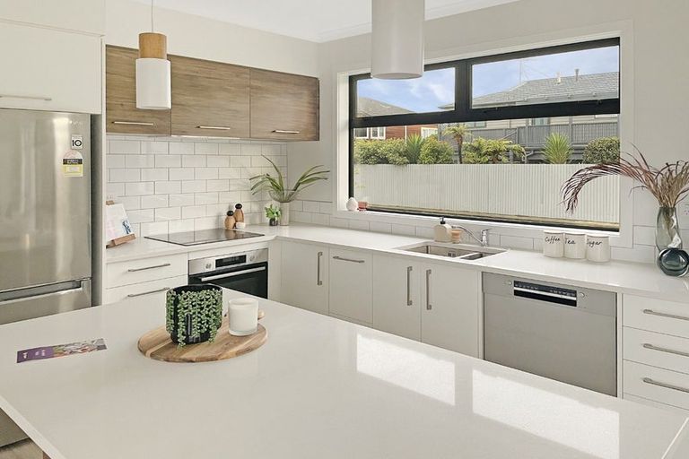 Photo of property in 12 Te Ara O Motutawa, Avalon, Lower Hutt, 5011