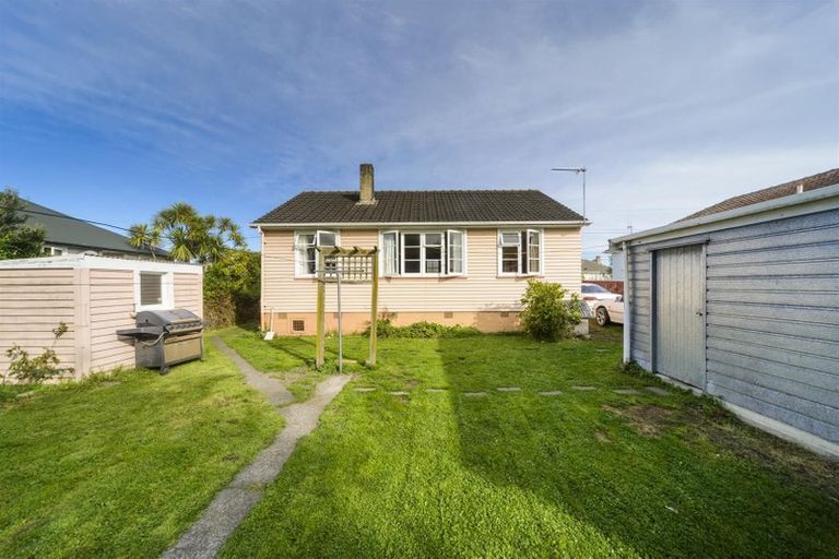 Photo of property in 46 Morris Street, Marton, 4710