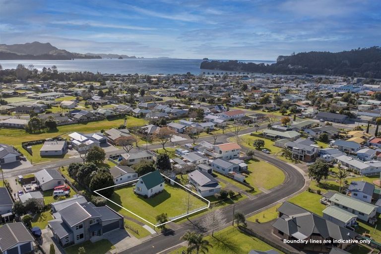 Photo of property in 8 Endeavour Close, Whitianga, 3510
