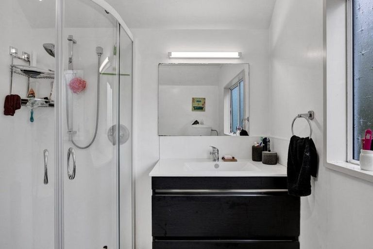 Photo of property in 237a South Road, Hawera, 4610