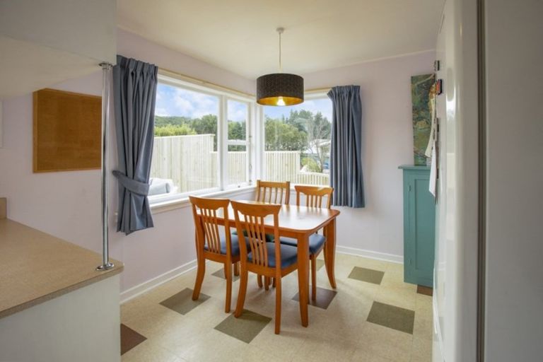 Photo of property in 76 Hampden Street, Picton, 7220