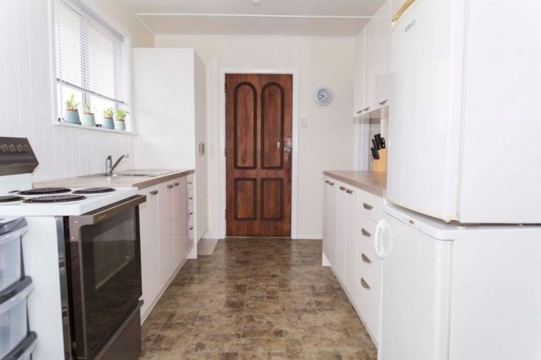 Photo of property in 28 Victor Street, Dannevirke, 4930