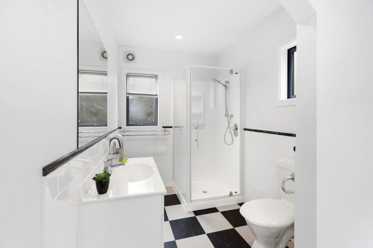 Photo of property in 191 Marine Parade, Seatoun, Wellington, 6022