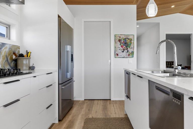 Photo of property in 6 Raupo Crescent, Wharewaka, Taupo, 3330