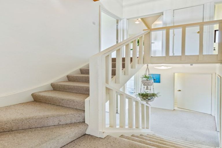 Photo of property in 2/62 Waiau Street, Torbay, Auckland, 0630